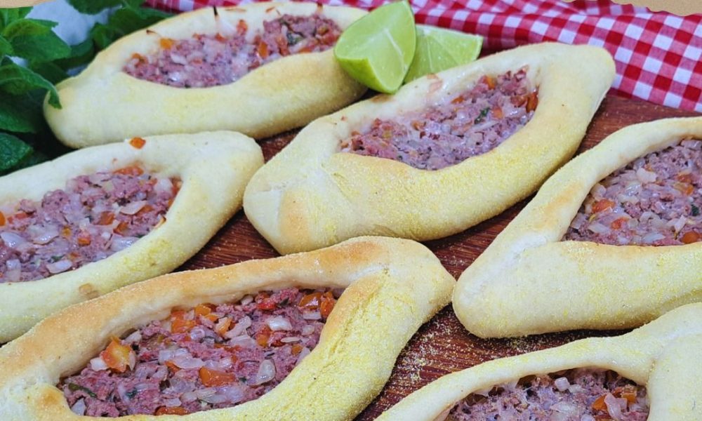 ESFIHA TURCA DE CARNE